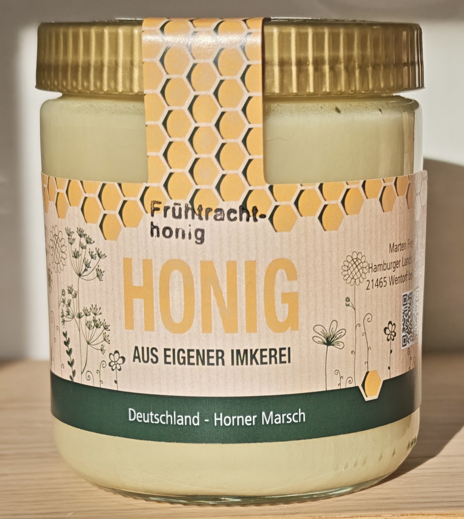 Frühtracht Horner Marsch 2026, Glas von vorne